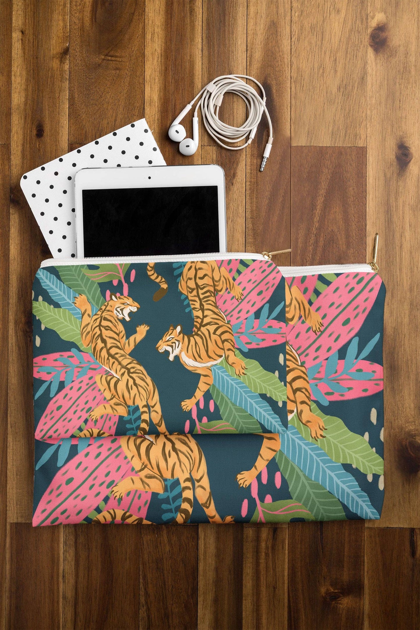 Avenie Jungle Cats Pouch