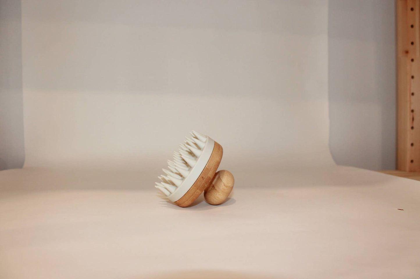 SILICONE SCALP MASSAGER